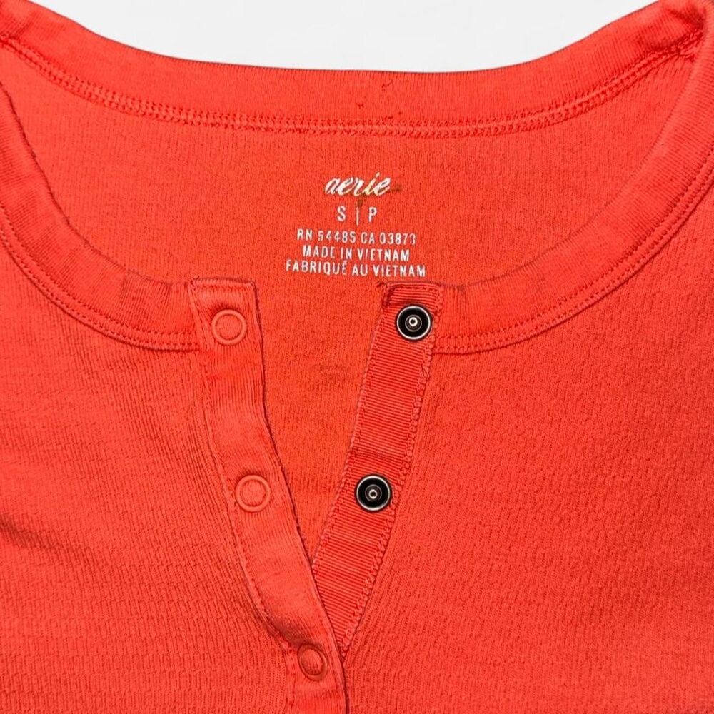 Aerie Coral / Salmon Orange Long Sleeve Henley Shirt with Raw Hem - Picture 4 of 6